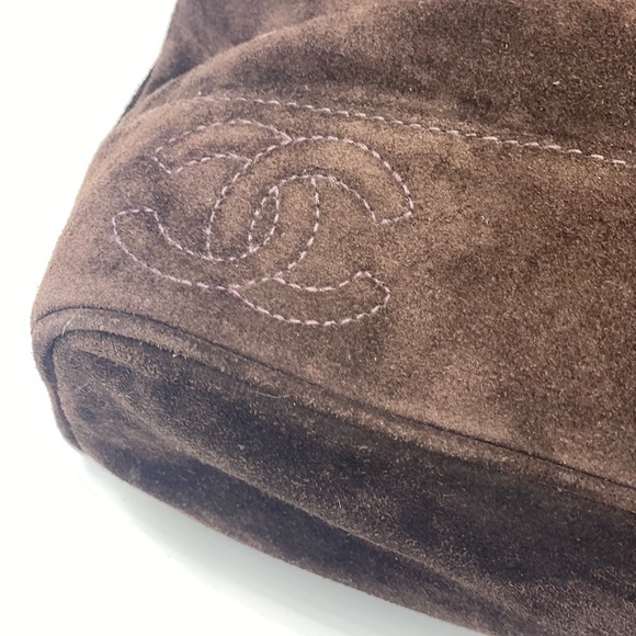 RARE VINTAGE CHANEL BACKPACK - Picture 2 of 16